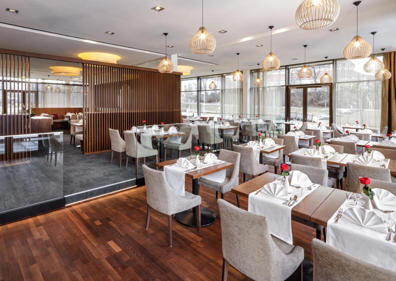 Asia Hotel & Spa Leoben ลีโอเบน ภายนอก รูปภาพ